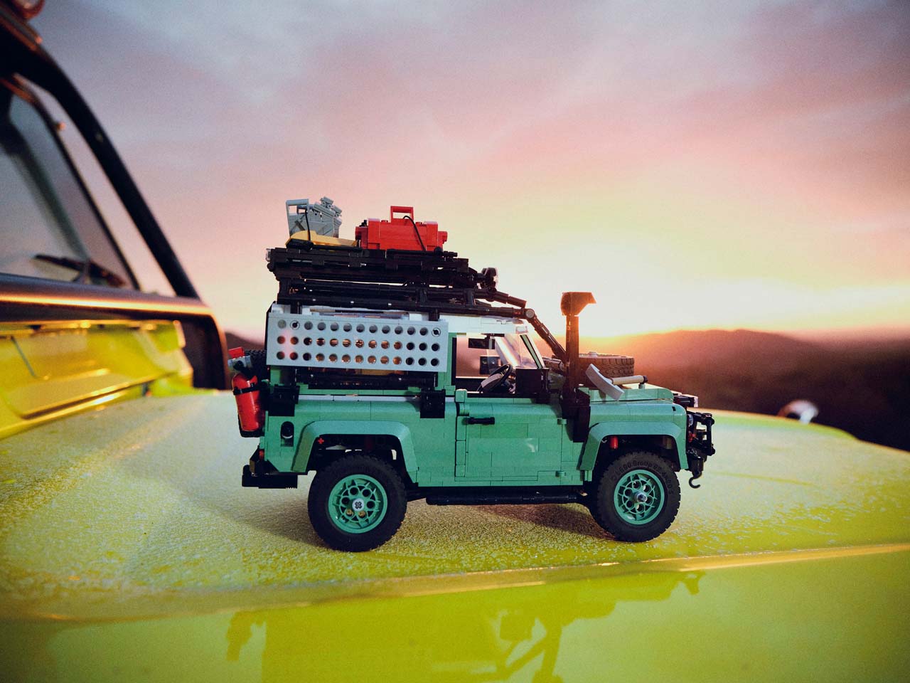 Land Rover Defender 90 als LEGO-Bausatz: Braucht keine Fahrerlaubnis, aber Geschick