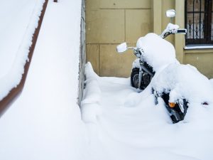 Motorrad einwintern: KÜS-Tipps für die kalte Jahreszeit