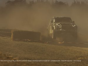 Land Rover: Dakar-Defender auf aktuellem Stand in Goodwood